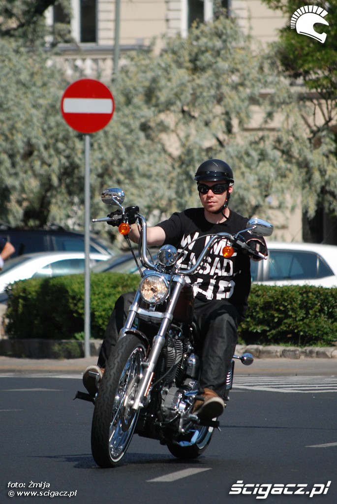 Plac Trzech Krzyzy motocyklem