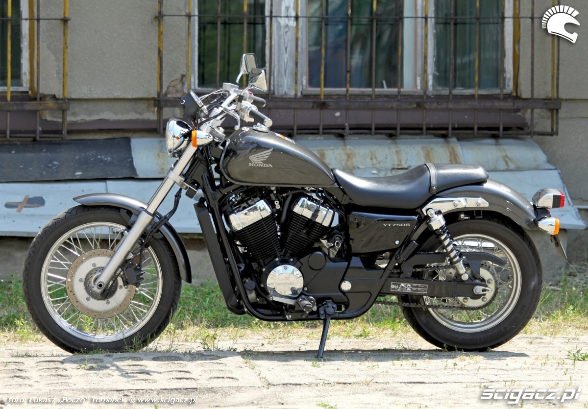 Honda vt750s запчасти