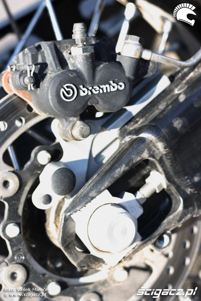 KTM LC8 zacisk Brembo