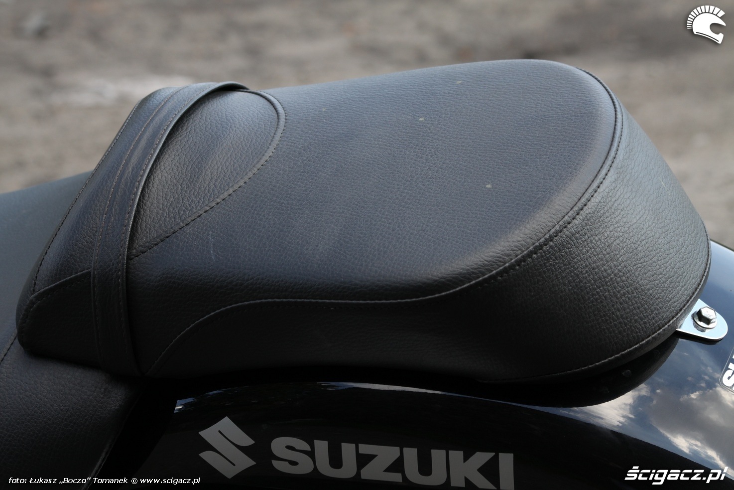 Zdjęcia siedzenie pasazera Suzuki Intruder C1800R