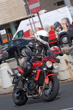 motocykl na ulicy street tripple r triumph test 0189