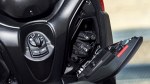 2018-Yamaha-XMAX-125-ABS-EU-Radical-Red-Detail-013