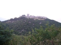 Zamek na szczycie gory