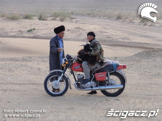 granica Turkemnistan wyprawy motocyklowe londyn-pekin