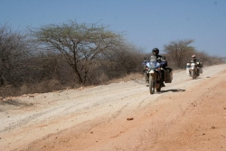 przez sypki piach - Motocyklem przez Afryke - pierwszy etap  5