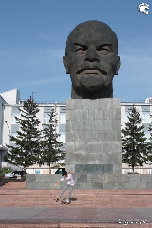 5943 Najwieksza glowa Lenina na swiecie