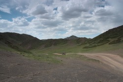 5761 mongolskie krajobrazy i te obloczki