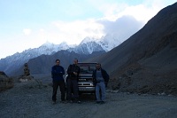 postoj na Karakorum Highway