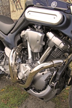 potezny silnik Yamaha MT01