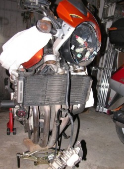 Honda CB600F bez zawieszenia