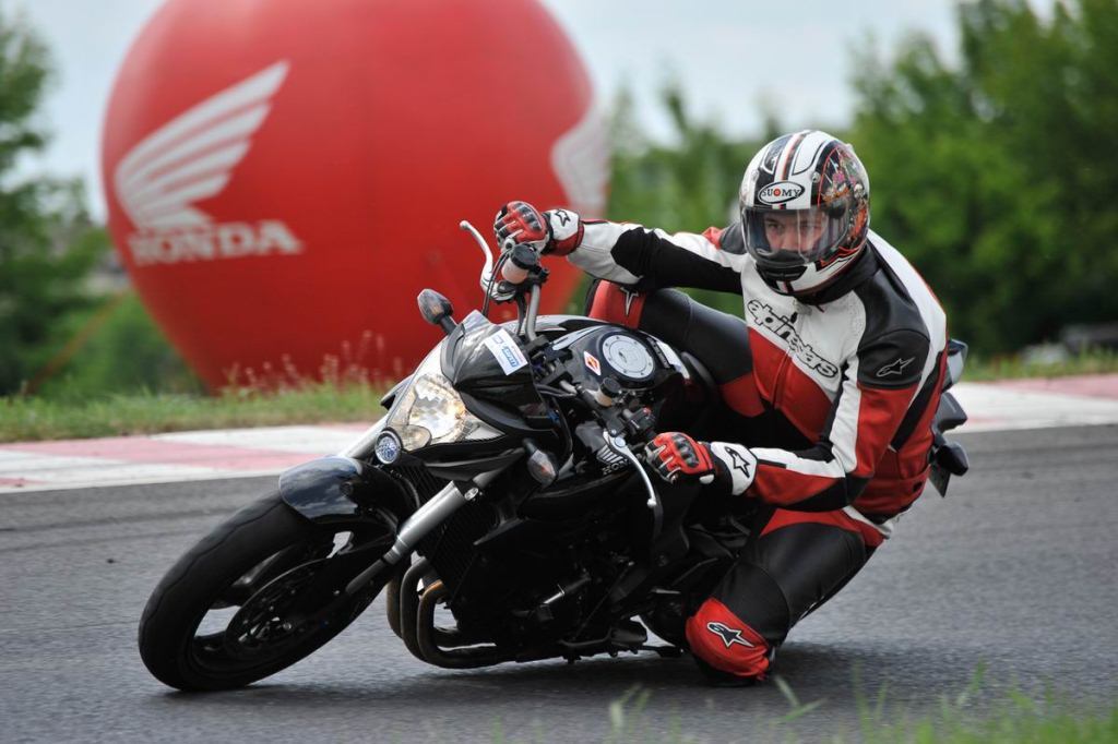 Hornet Honda Fun Safety z