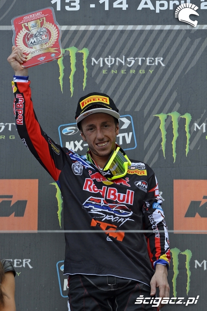 Cairoli podium