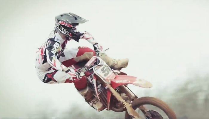 skok motocross