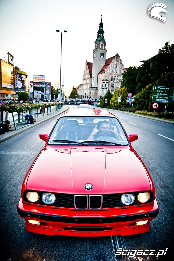 BMW I runda Night Power 2014