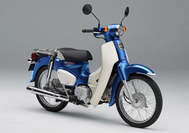 Honda Super Cub niebieska