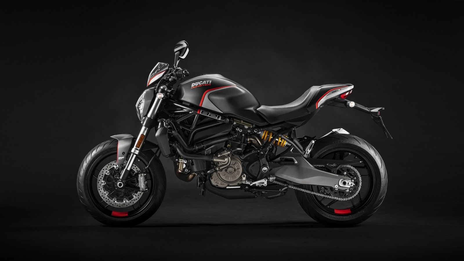 Ducati Monster 821 2019 16