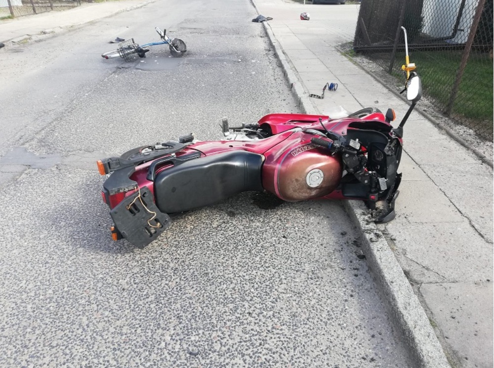 wypadek motocyklisty i rowerzystki gniezno armii krajowej z