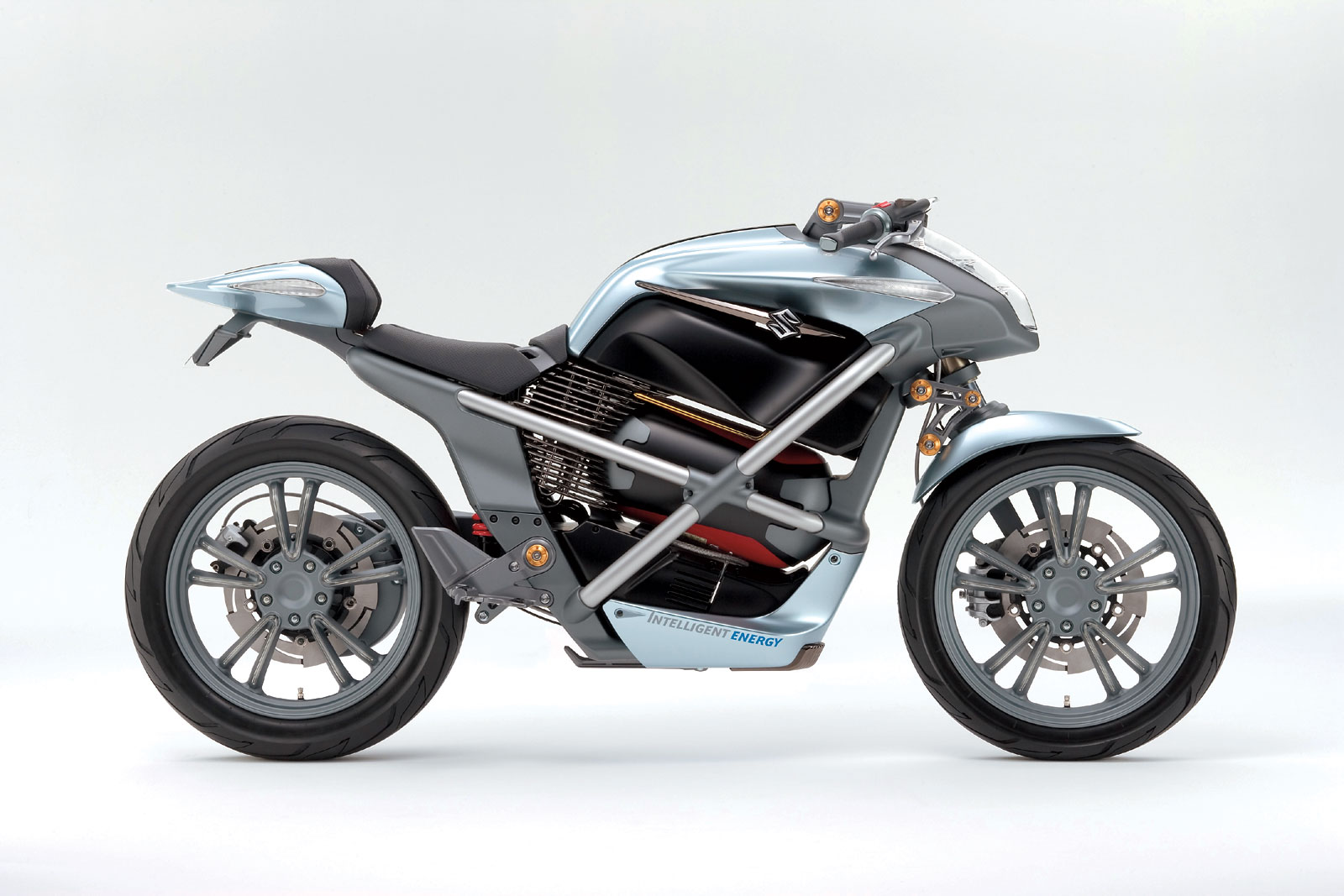 Zdjęcia suzuki crosscage Suzuki patentuje motocykl z