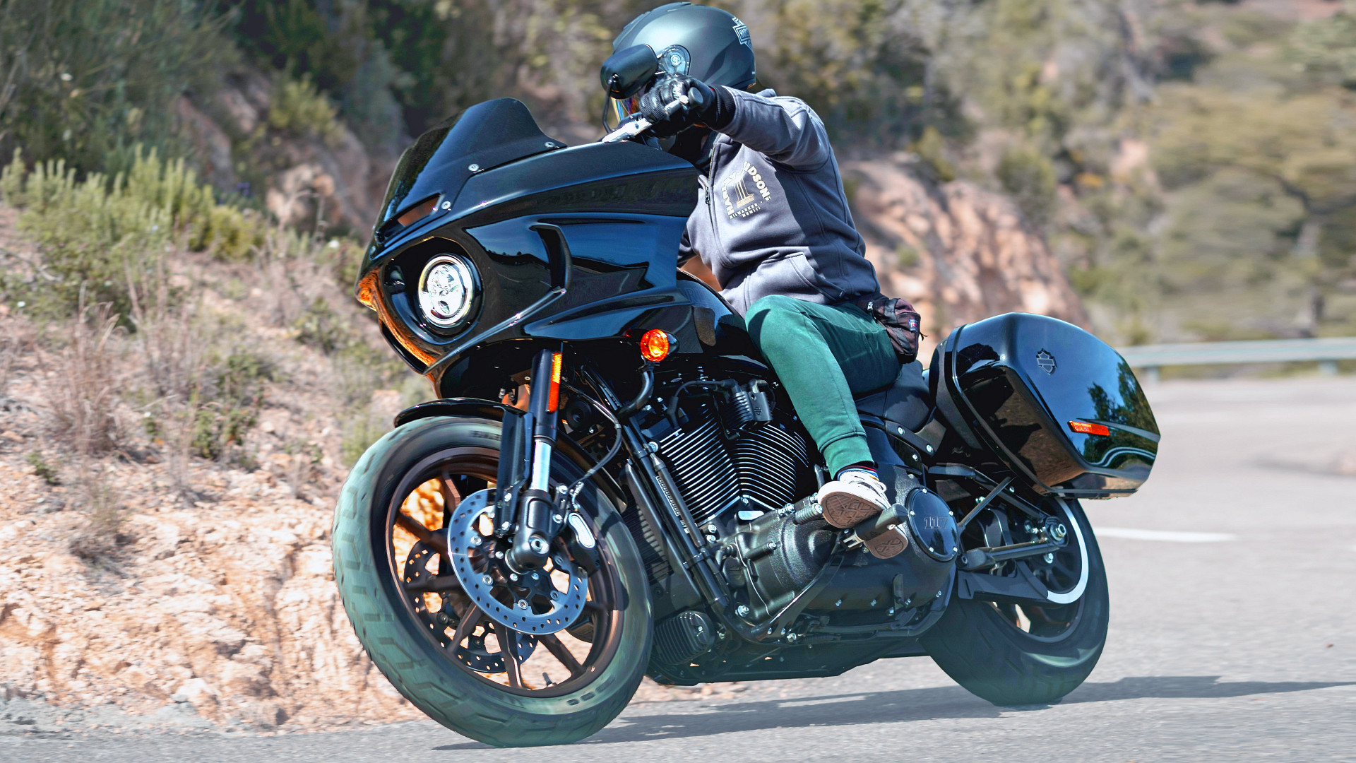 Harley Davidson Low Rider ST Test Motocykla z