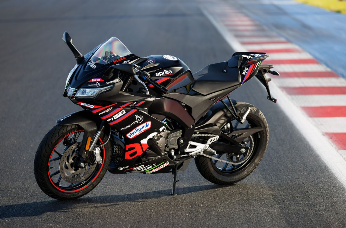 Aprilia RS 125 GP Replica. Mały silnik, wielkie ambicje