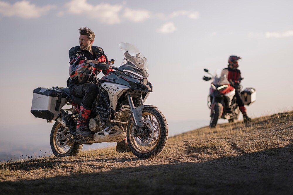 Ducati Multistrada V4 Rally na rok 2026 - opis, zdjęcia, dane techniczne. Podróżowanie bez ograniczeń
