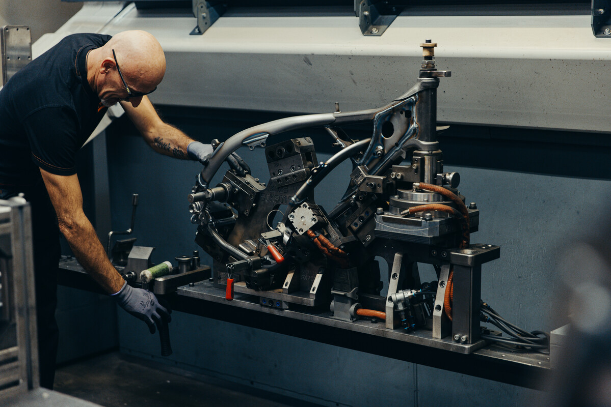 Bajaj zapowiada ostre cięcia w KTM. Nowy właściciel chce zredukować koszty o połowę