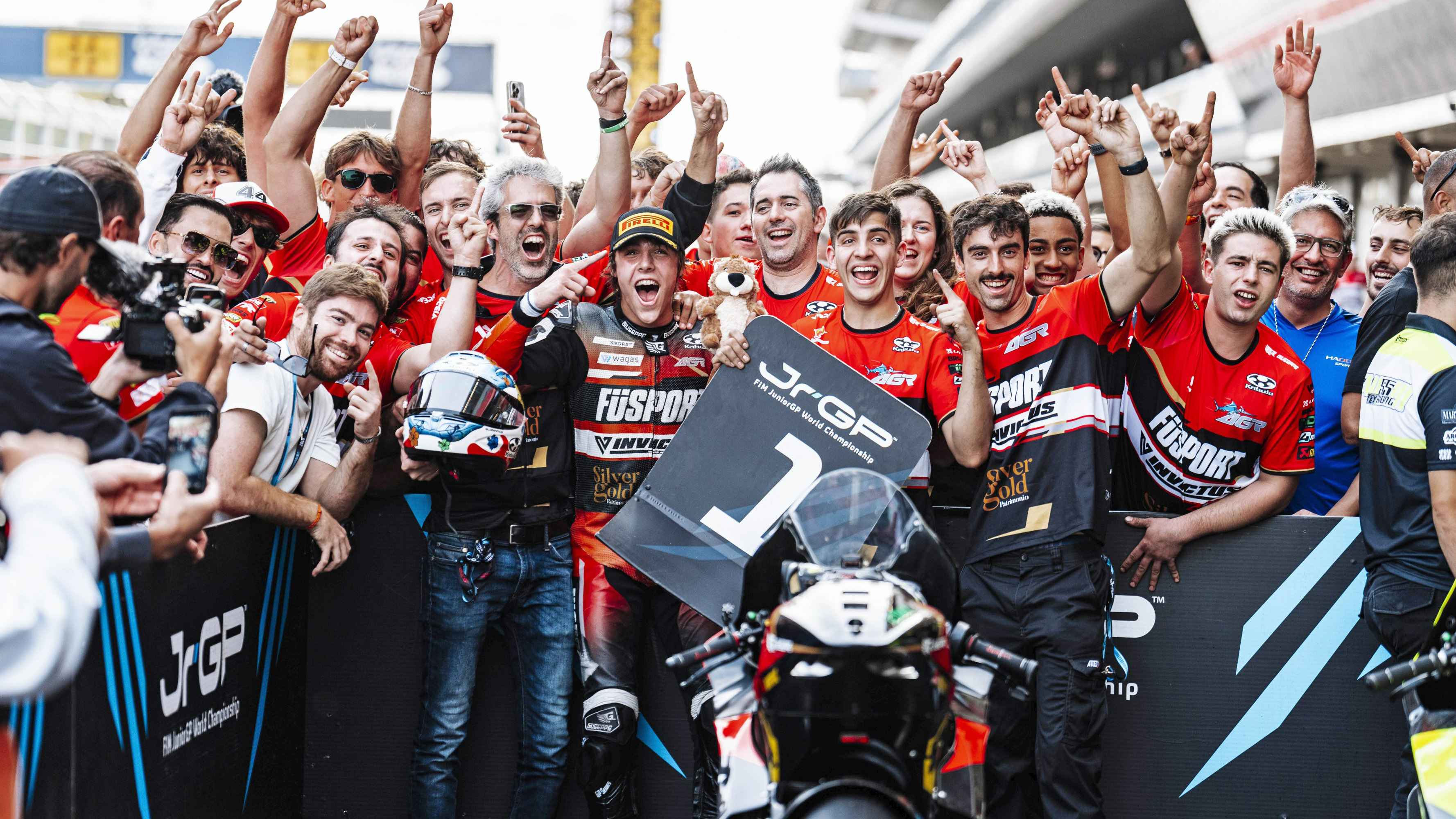 Milan Pawelec wygrywa w mistrzostwach Europy Moto2 z