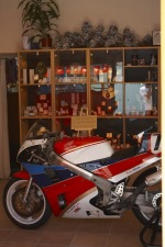 motocykl w sklepie i mg 0470