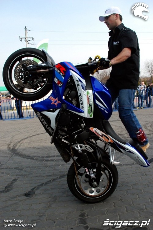 Suzuki GSXR Raptowny stunt