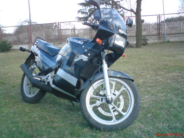 Suzuki RG 80