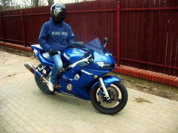 Yamaha R6