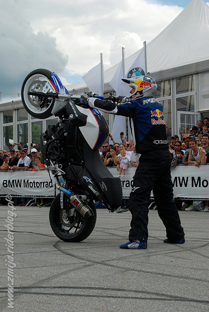 przygotowanie do wskoku na high chair